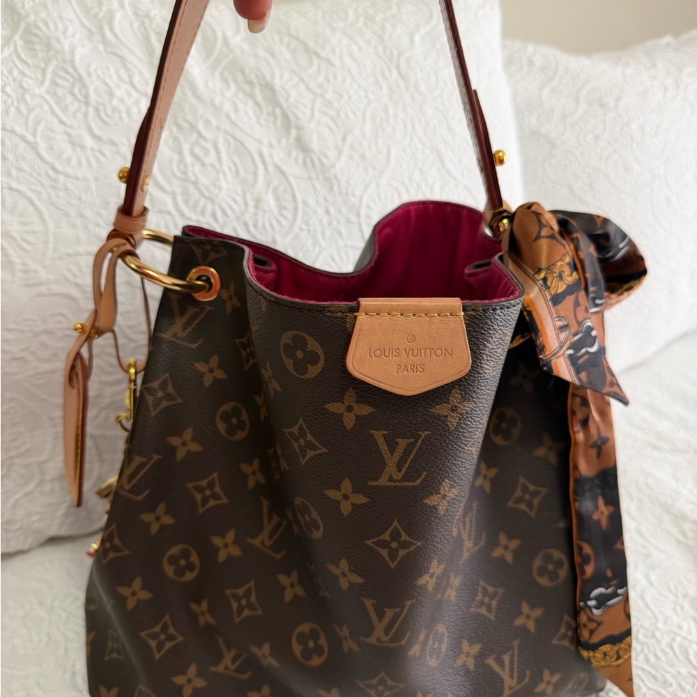 Louis Vuitton Monogram Shoulder Bag in Brown with Pink Interior